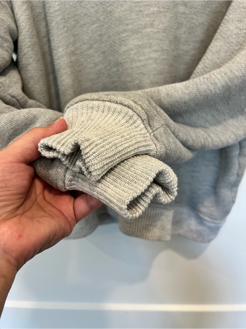 IMOGENE AND WILLIE crew neck cotton gray minimalist preppy sweatshirt size M - Picture 8 of 10